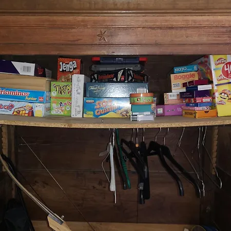 Maison Familiale, 15 Pers, 7 Chambres, Piscine, Deco Soignee بيت للعطل *