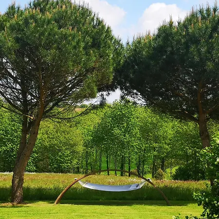 Maison Familiale, 15 Pers, 7 Chambres, Piscine, Deco Soignee بيت للعطل *