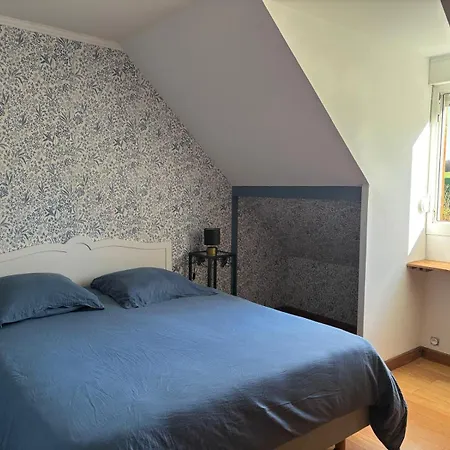 Maison Familiale, 15 Pers, 7 Chambres, Piscine, Deco Soignee * Bais (Mayenne)