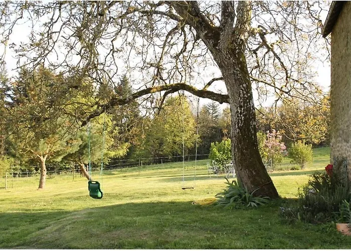 Maison Familiale, 15 Pers, 7 Chambres, Piscine, Deco Soignee *