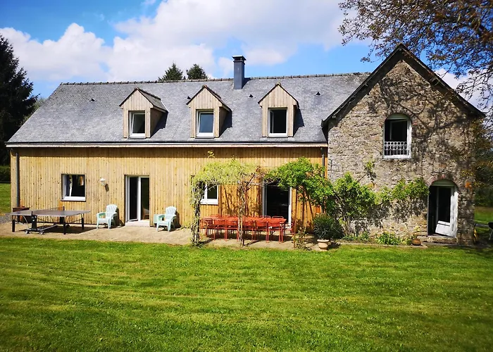 Maison Familiale, 15 Pers, 7 Chambres, Piscine, Deco Soignee Semesterbostad